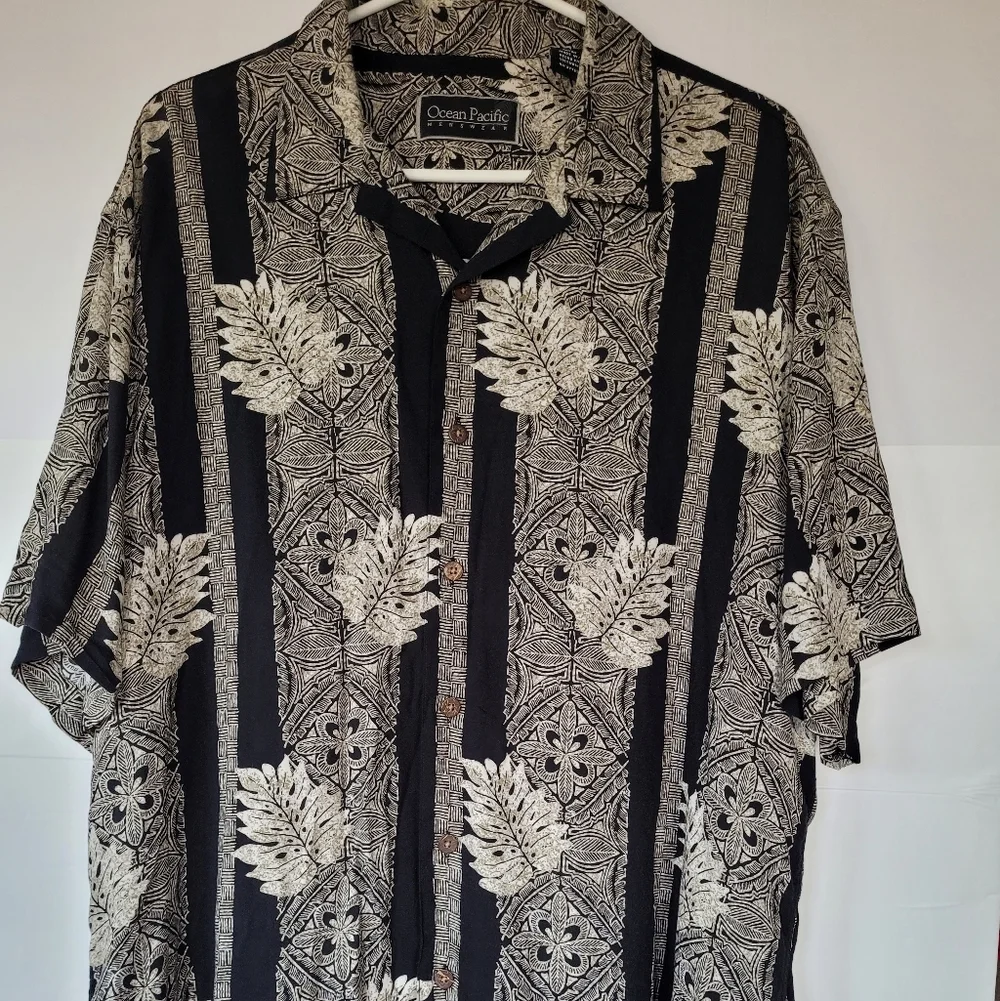 OP Black and Cream Short-Sleeve Button-Down Hawaiian Shirt 100% Rayon Size L